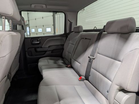 Used 2018 Chevrolet Silverado 1500 Custom w/ Custom Convenience Package image 18