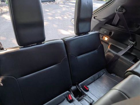 Used 2024 Mitsubishi Outlander SE FWD image 15