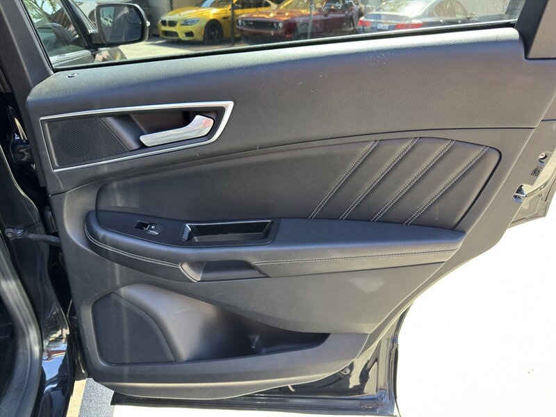 Used 2015 Ford Edge Sport FWD image 37