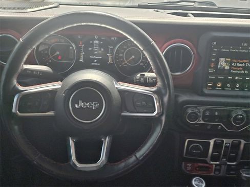 Used 2023 Jeep Wrangler Unlimited Rubicon image 16