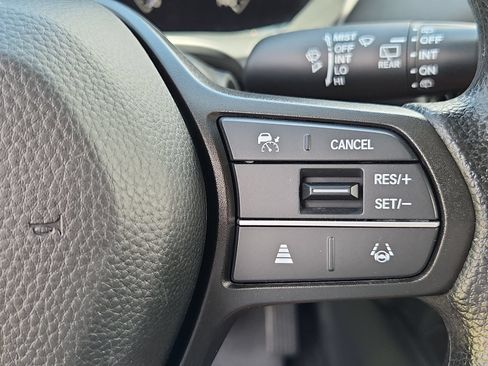 Used 2023 Honda HR-V LX image 19