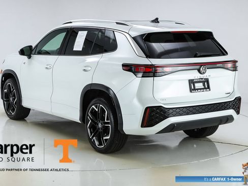 Used 2025 Volkswagen Tiguan SEL R-Line AWD/4WD image 7