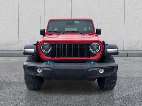 Used 2025 Jeep Wrangler Unlimited Rubicon 4xe w/ Convenience Group image 2