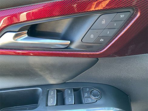 Used 2024 Chevrolet Traverse RS w/ LPO, Floor Liner Package image 29