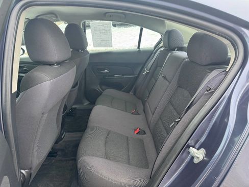 Used 2013 Chevrolet Cruze LT w/ Technology Package image 12