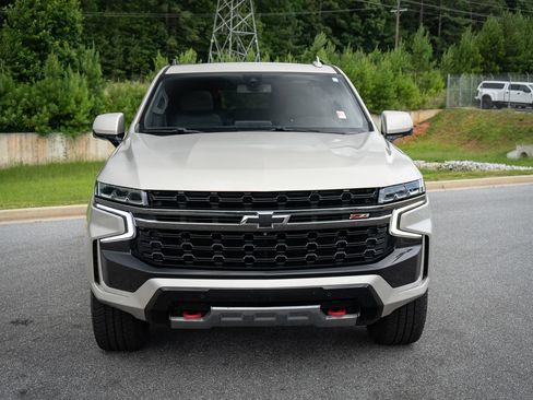 Used 2021 Chevrolet Tahoe Z71 w/ Z71 Off-Road Package AWD/4WD image 2