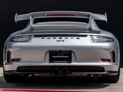 Certified 2016 Porsche 911 GT3 RWD image 10