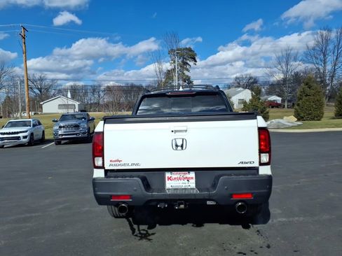 Used 2023 Honda Ridgeline Black Edition image 4