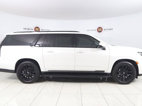 Used 2021 Cadillac Escalade ESV Sport Platinum w/ LPO, ONYX Package AWD/4WD image 2