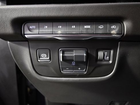 Certified 2025 Cadillac Escalade Sport w/ Touring Package image 24