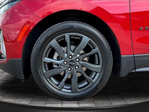 Used 2024 Chevrolet Equinox RS FWD image 33