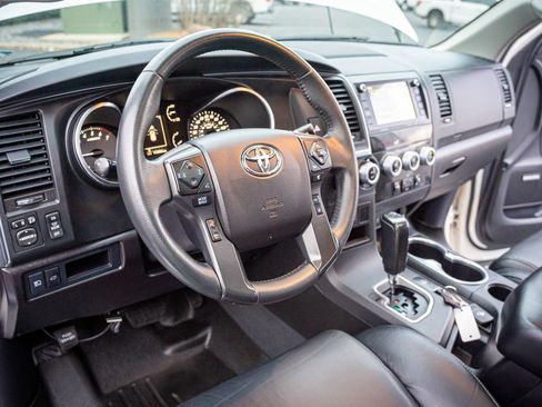 Used 2021 Toyota Sequoia Nightshade image 14