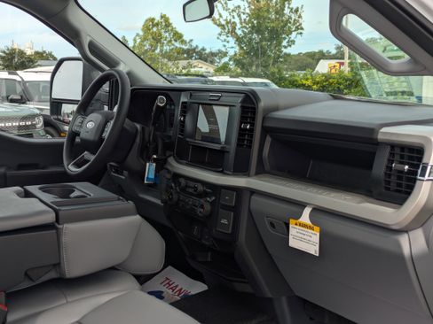 New 2026 Ford F250 XL w/ XL Chrome Package image 16