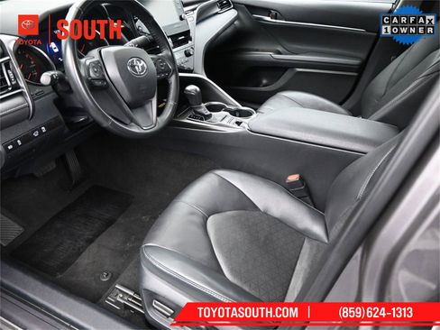Used 2024 Toyota Camry XSE image 9