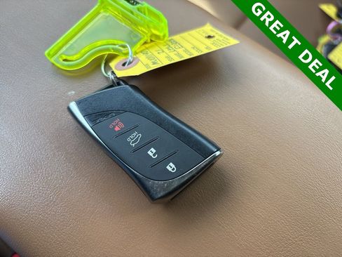 Used 2021 Lexus ES 300h w/ Premium Package image 26