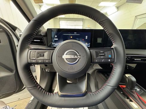 New 2025 Nissan Kicks SR w/ Illumination Package image 28