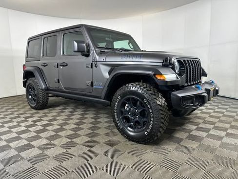 Used 2023 Jeep Wrangler Unlimited w/ Cold Weather Group image 2