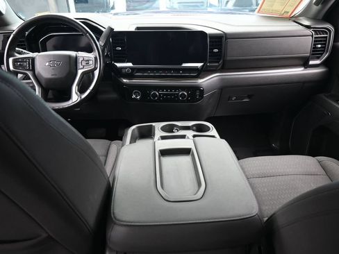 Used 2022 Chevrolet Silverado 1500 RST RWD image 39