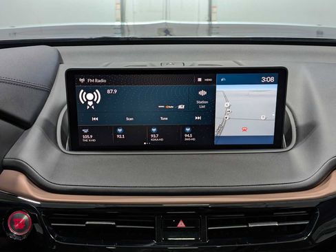 Used 2023 Acura MDX SH-AWD w/ Technology Package image 19