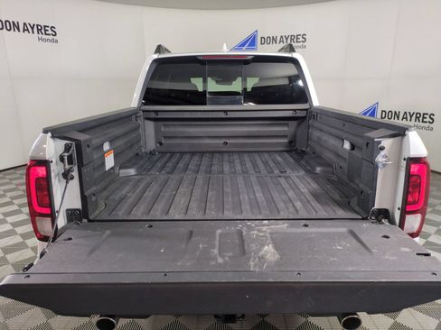 Certified 2025 Honda Ridgeline RTL image 26