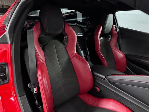 Used 2022 Chevrolet Corvette Stingray Preferred Cpe w/ Z51 Performance Package RWD image 47