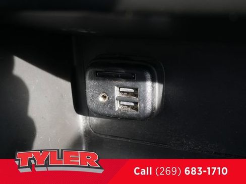 Used 2022 Chevrolet Colorado ZR2 image 32