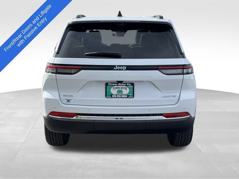 New 2025 Jeep Grand Cherokee Limited w/ Luxury Tech Group II image 8