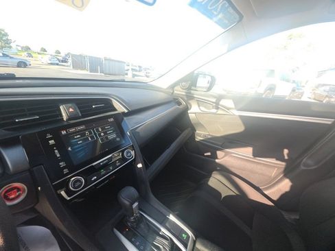 Certified 2018 Honda Civic EX image 20