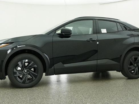New 2026 Toyota C-HR AWD/4WD image 13