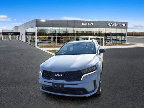 Used 2023 Kia Sorento SX AWD/4WD image 7