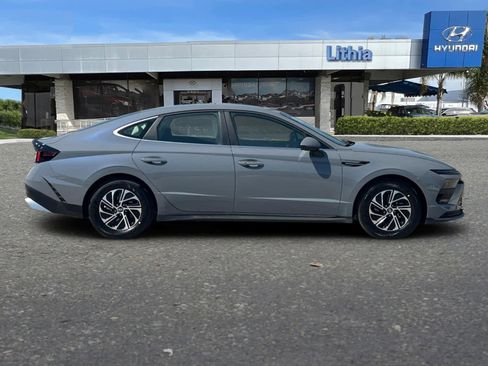 New 2026 Hyundai Sonata Blue image 9