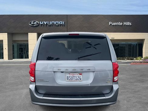 Used 2019 Dodge Grand Caravan GT image 5