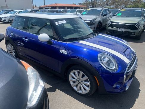 Used 2019 MINI Cooper S FWD image 5
