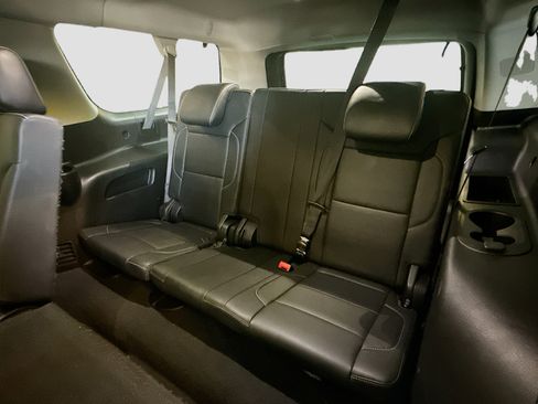 Used 2019 Chevrolet Suburban LT image 29