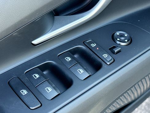 New 2026 Hyundai Elantra Limited image 7