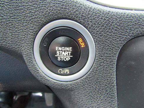 Used 2020 Dodge Charger Scat Pack RWD image 26