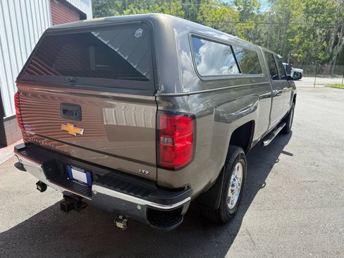 Used 2015 Chevrolet Silverado 2500 LTZ w/ LTZ Plus Package image 12
