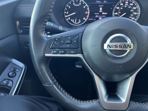 Used 2022 Nissan Sentra SR w/ Midnight Edition FWD image 16