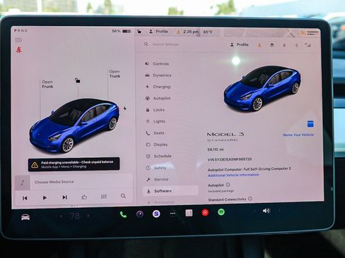 Used 2021 Tesla Model 3 Standard Range Plus image 24