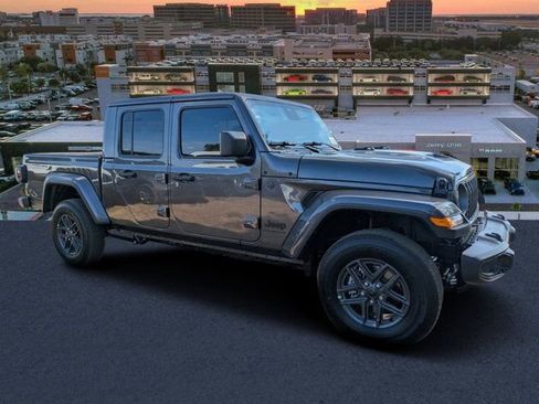 New 2026 Jeep Gladiator Sport AWD/4WD image 1