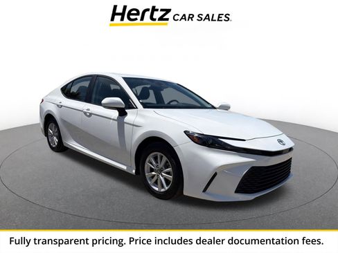 Used 2025 Toyota Camry LE FWD image 1