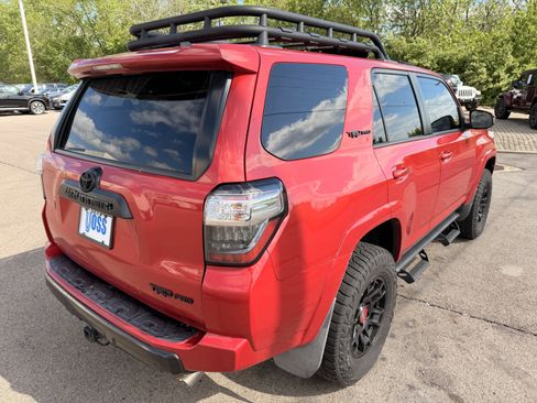 Used 2017 Toyota 4Runner TRD Pro AWD/4WD image 3