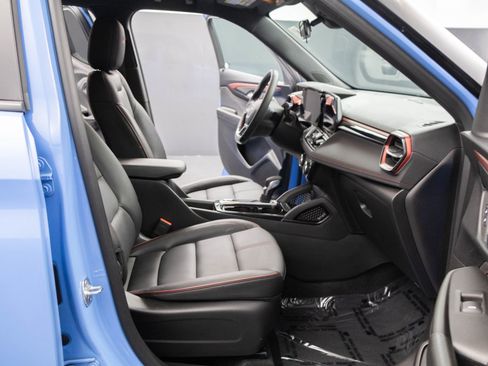 Used 2024 Chevrolet TrailBlazer RS w/ Driver Confidence Package AWD/4WD image 38