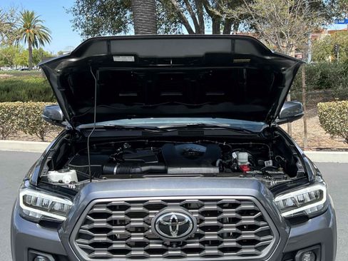 Used 2021 Toyota Tacoma TRD Sport w/ TRD Premium Sport Package RWD image 24