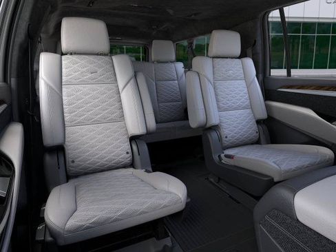 New 2026 Cadillac Escalade ESV Platinum Sport AWD/4WD image 17