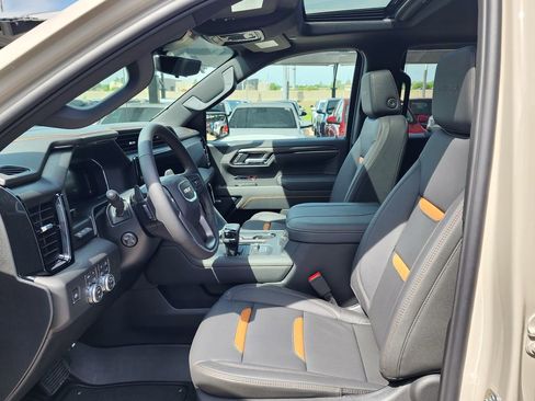 New 2026 GMC Sierra 1500 AT4 w/ AT4 Premium Package image 17