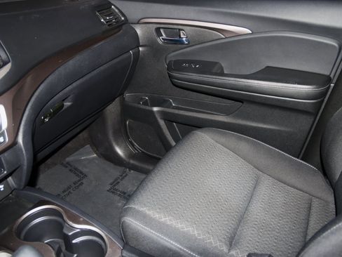 Used 2019 Honda Ridgeline Sport image 46