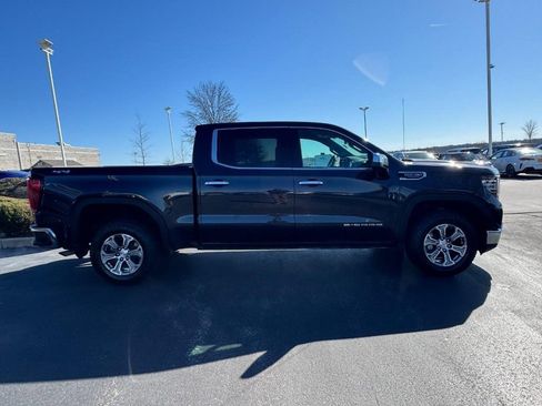 Used 2025 GMC Sierra 1500 SLT AWD/4WD image 2