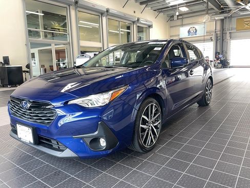 Used 2024 Subaru Impreza 2.0i Sport image 2