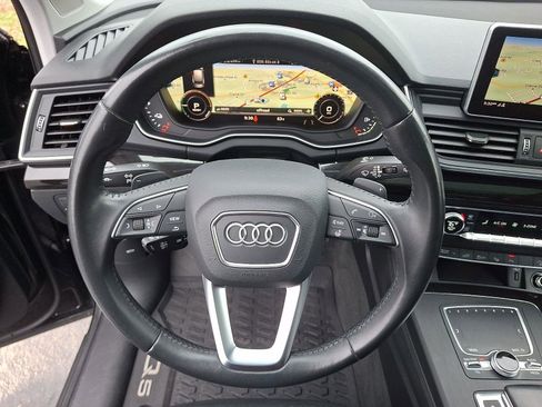 Used 2020 Audi Q5 e Prestige w/ Prestige Package image 20